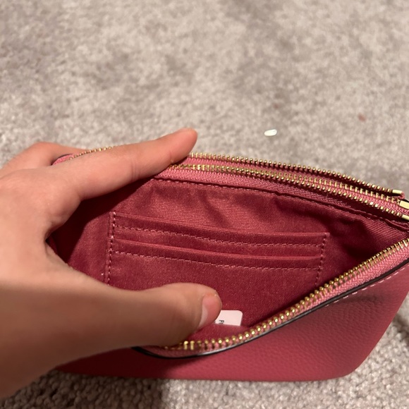 COACH F87590 STRAWBERRY PINK DOUBLE ZIPPER CORNER ZIP - Picture 6 of 11